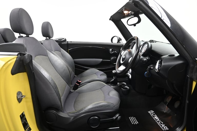 2009 MINI Convertible 1.6 Cooper 2dr CONVERTIBLE PETROL Manual