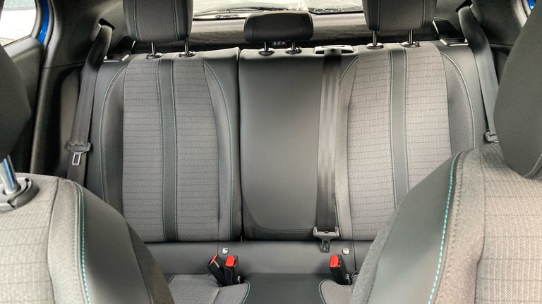 2022 Peugeot 2008 1.2 PureTech Allure Premium+ 5dr Petrol Estate Estate Petrol Manual