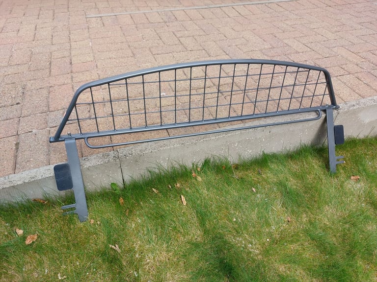 Travall Dog Guard (for Octavia 2013-2020)