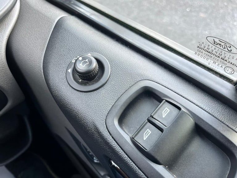 2022 Ford Transit Custom 2.0 300 EcoBlue Limited Crew Van Double Cab 5dr Diesel Manual L2 H1 Euro...