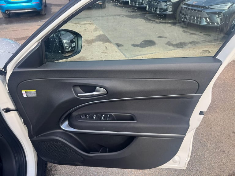 2025 Fiat 600 1.2 Hybrid 48V 5dr eDCT-6 HATCHBACK PETROL Automatic