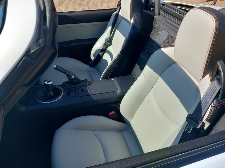 2012 Mazda MX-5 2.0i Kuro Roadster 2dr Petrol Manual Euro 5 (160 ps) Petrol