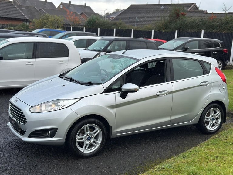 2013 Ford Fiesta 1.25 Zetec Euro 5 5dr HATCHBACK Petrol Manual