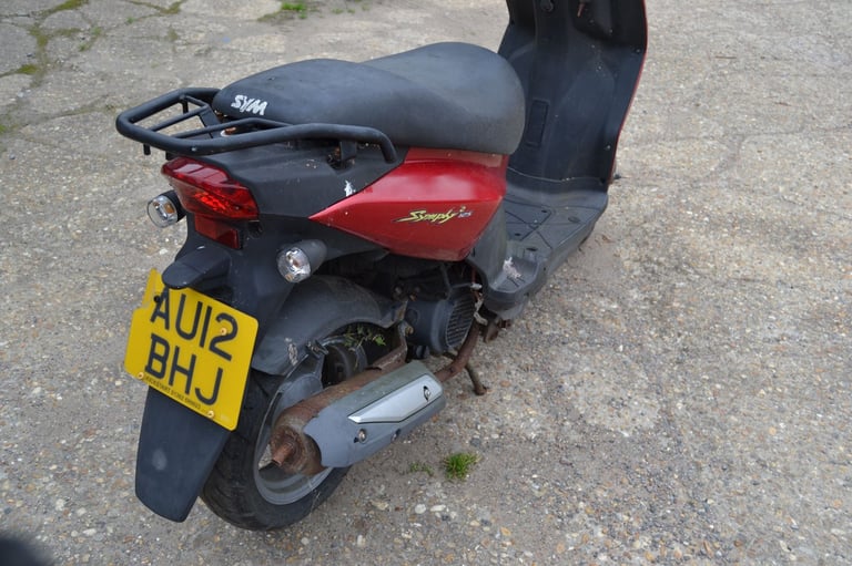 SYM Symply 125cc Scooter non runner for spares or repair