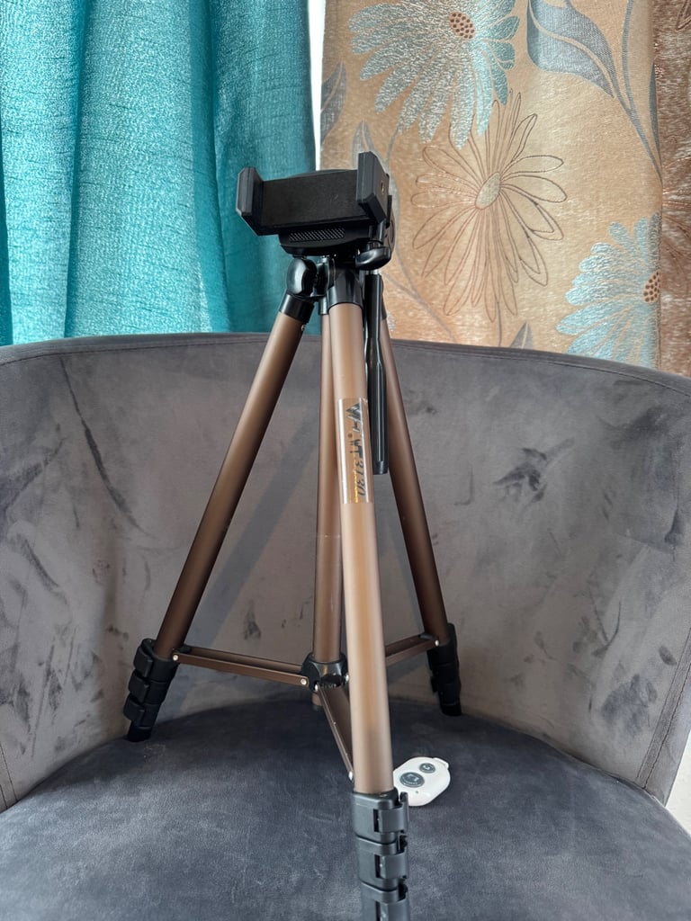 Tripod for phone, camera