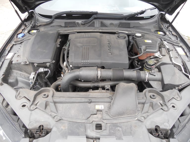 2015 Jaguar XF 2.2d [200] R-Sport 4dr Auto SALOON Diesel Automatic