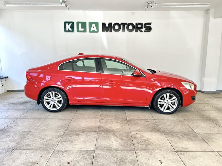 VOLVO S60 2.0 D3 SE Red Manual Diesel 2010