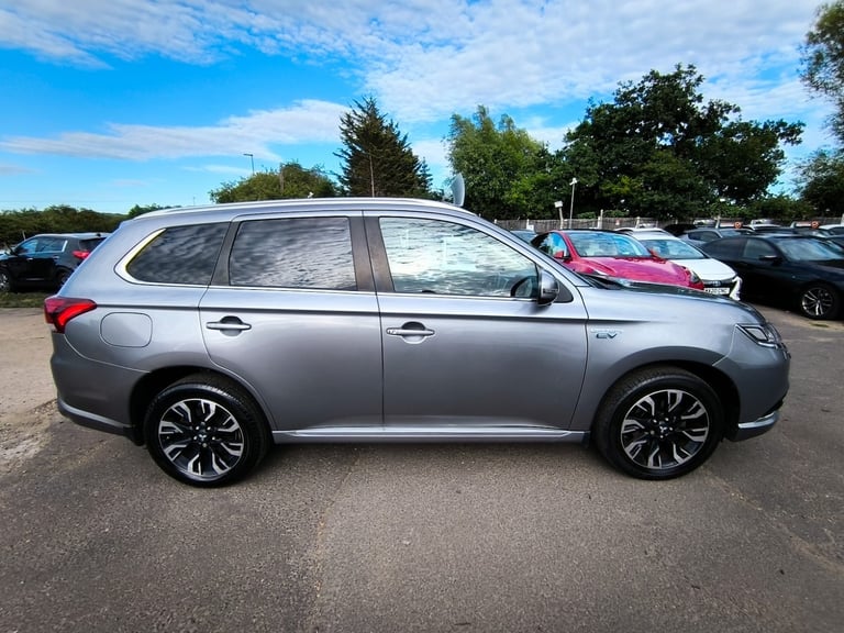 2018 Mitsubishi Outlander 2.0 Plug-in Hybrid PCO Ready 12kWh 4h SUV 5dr 4WD 2 Keys Euro 6 ULEZ Fr...