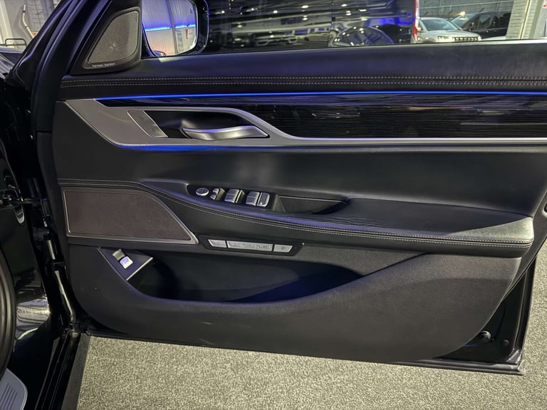 2017 BMW 7 Series 740d xDrive M Sport 4dr Auto SALOON DIESEL Automatic