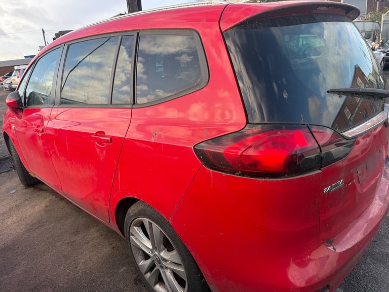 Breaking Vauxhall zafira c 2015 for parts 
