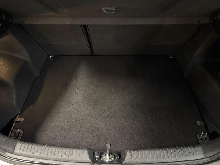 2016 Kia Ceed 1.6 CRDi 2 DCT Euro 6 (s/s) 5dr HATCHBACK Diesel Automatic