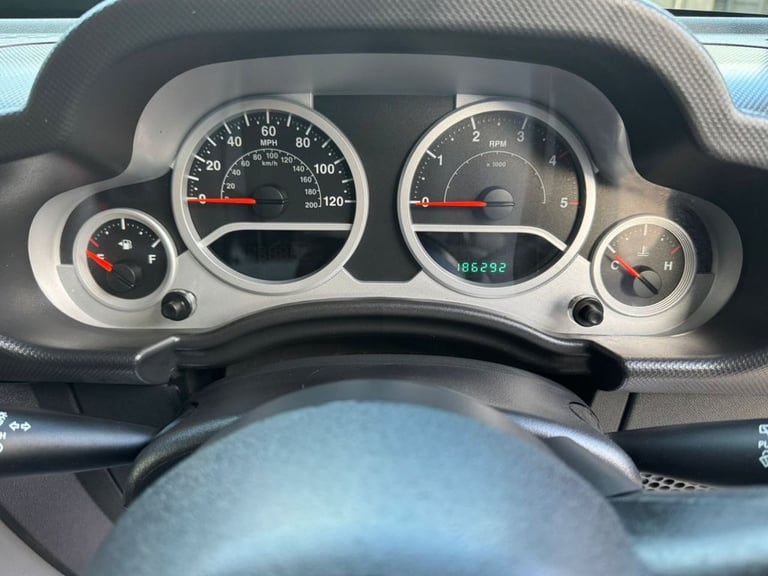 2008 Jeep Wrangler 2.8 CRD Sahara Unlimited SUV 4dr Diesel Manual 4WD Euro 4 (174 bhp) CONVERTIBL...