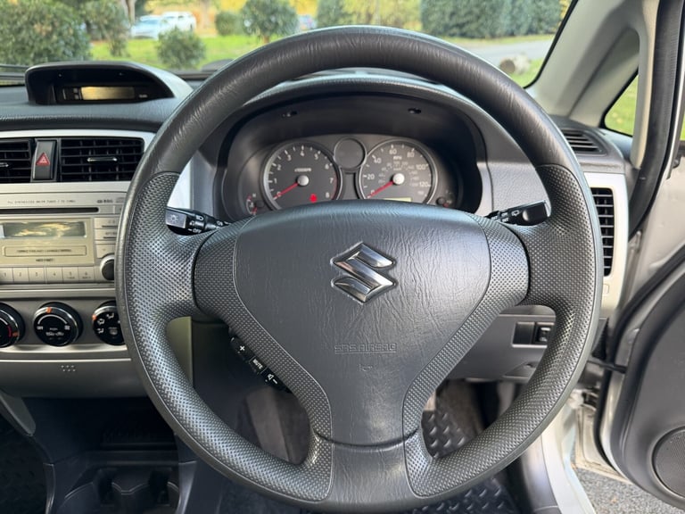 SUZUKI LIANA 1.6 GLX 2004