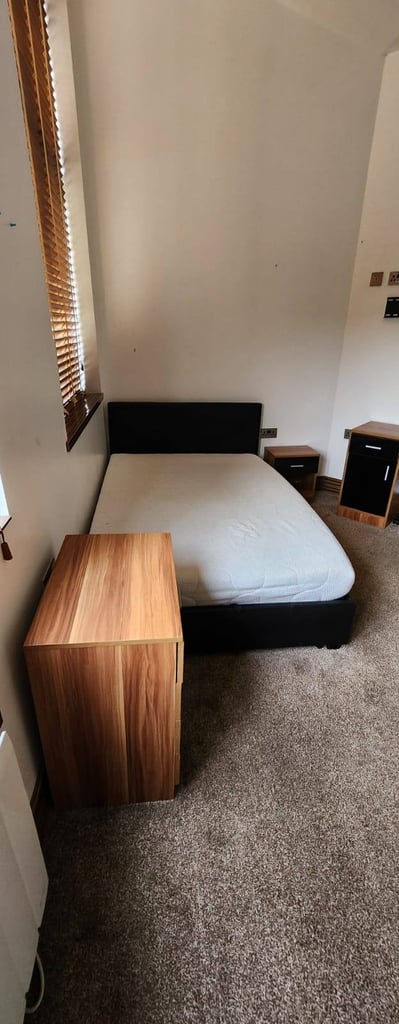DSS/UC - Studio Flat Apartment - To Rent - Bills Included
