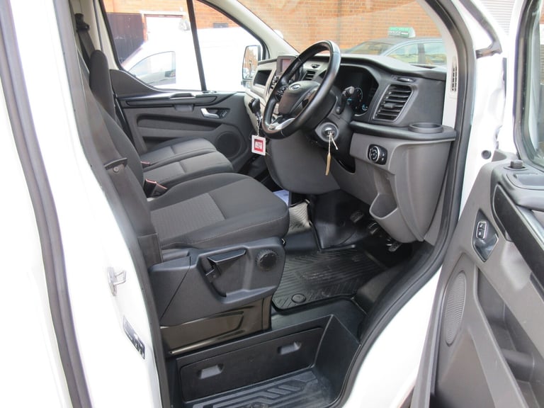 2020 Ford Transit Custom 2.0 EcoBlue 130ps SWB Trend Van LOW MILES NO VAT PANEL VAN Diesel Manual