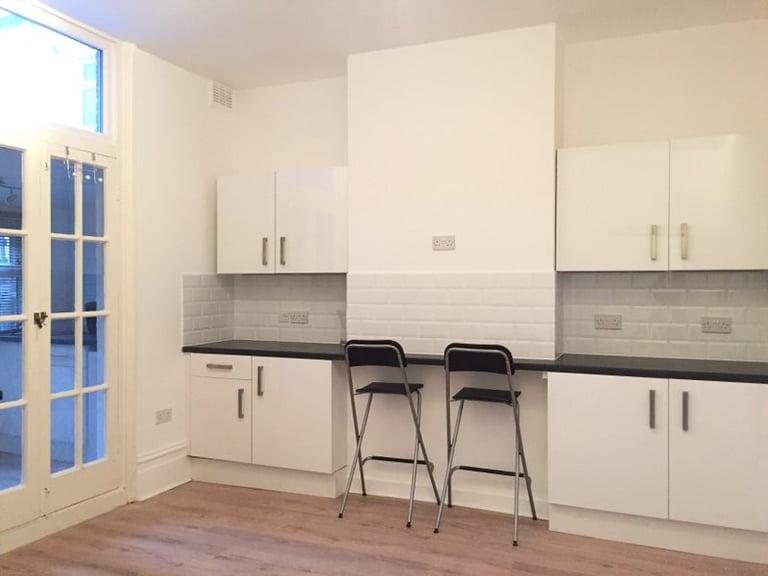 ✅ Double Room ☀️ Near Transport