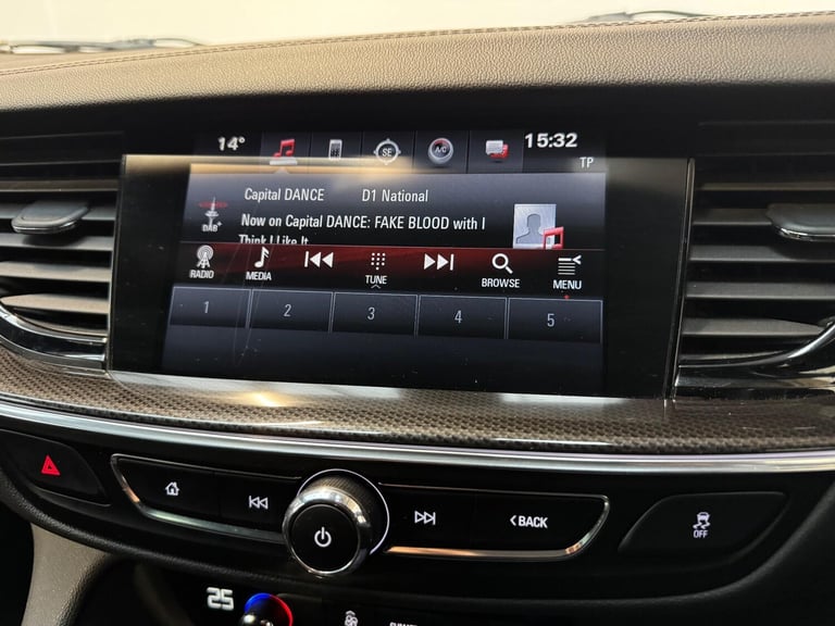 2017 Vauxhall Insignia 2.0 Turbo D SRi Vx-line Nav 5dr HATCHBACK DIESEL Manual