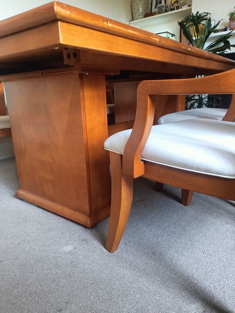 Dining Table and 4 Chairs