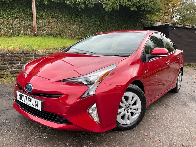 image for 2017 Toyota Prius 1.8 VVTi Business Edition 5dr CVT HATCHBACK Petrol/Electric Hybrid Automatic