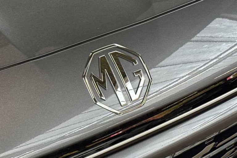 2024 MG MG HS 1.5 T-GDI Trophy 5dr DCT ESTATE PETROL Automatic