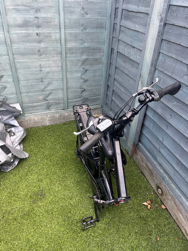 B'Twin Tilt 500E folding electric bike