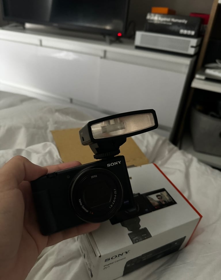 Sony ZV1 Camera (with Godox External Flash) | Similar to Canon G7X