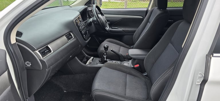 2016 Mitsubishi Outlander 2.2 DI-D GX3 5dr ESTATE Diesel Manual