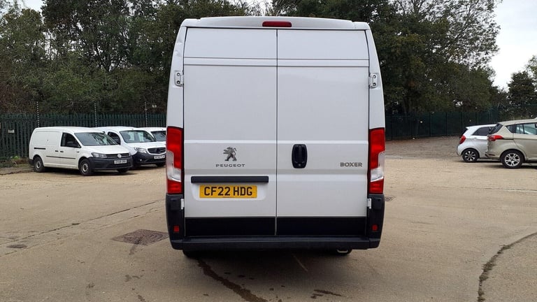  Peugeot Boxer 2.2 BlueHDi 435 Professional L4 H2 Euro 6 (s/s) 5dr Diesel Manual