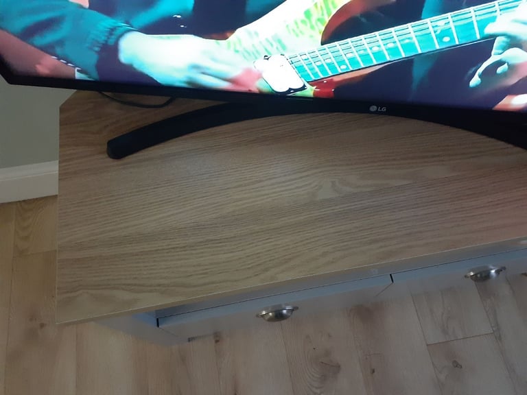 Tv unit 
