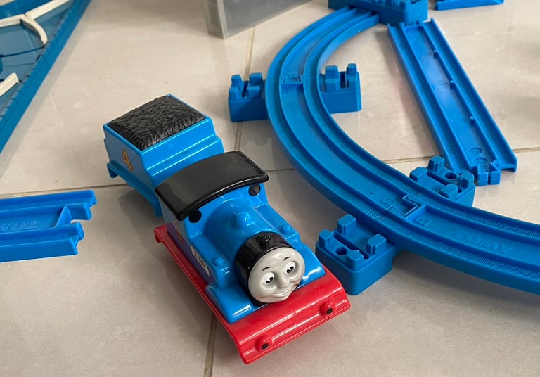 5 x Thomas the Tank Engine train 5x  Sets with Original Boxes ++-VERY COLLECTABLE