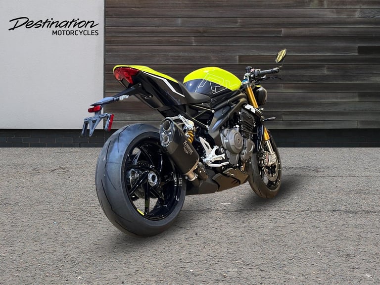 2025 Triumph Speed Triple 1200 RX Petrol yellow 6 Speed