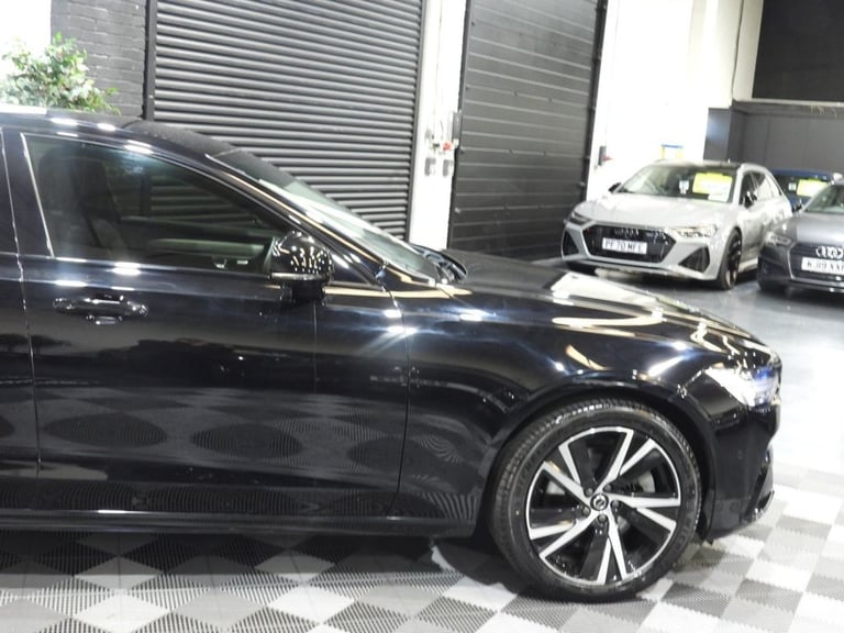 2023 73 VOLVO S90 2.0H T8 RECHARGE 18.8KWH PLUS SALOON 4DR PETROL PLUG-IN HYBRID