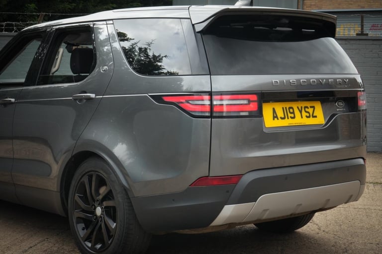 2019 Land Rover Discovery 3.0 SD V6 HSE Auto 4WD Euro 6 (s/s) 5dr ESTATE Diesel Automatic