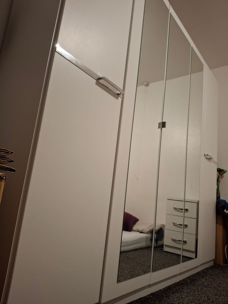 image for 3 paices 