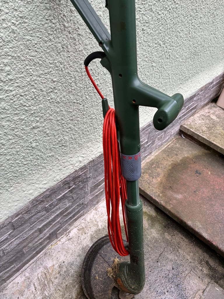Trimmer electric lawnmower