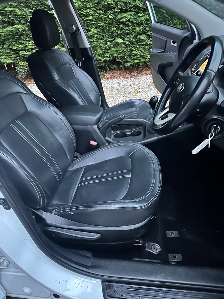 2013 Kia Sportage 1.7 CRDi ISG 3 5dr [Sat Nav] ESTATE Diesel Manual