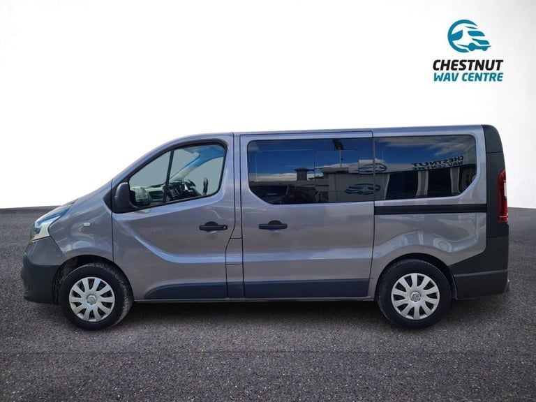 Renault Trafic WAV Wheelchair Access 5 Seats SWB L1H1 22K Flat Floor 2019 No VAT