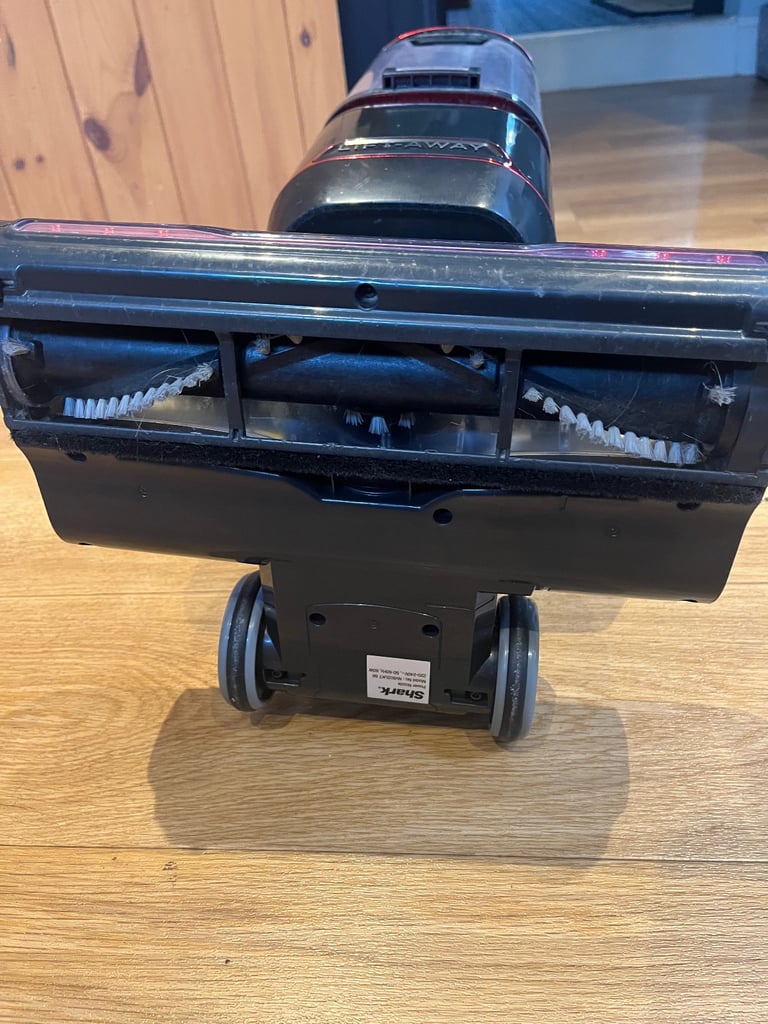 SHARKE NV602UKT LIGHTWEIGHT VACUUM CLEANER 