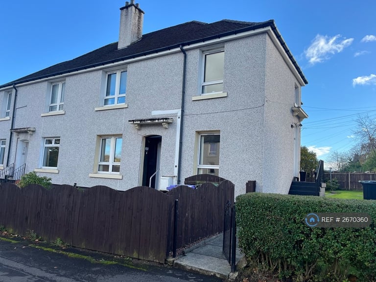 2 bedroom flat in Fulton Street, Glasgow, G13 (2 bed) (#2670360)