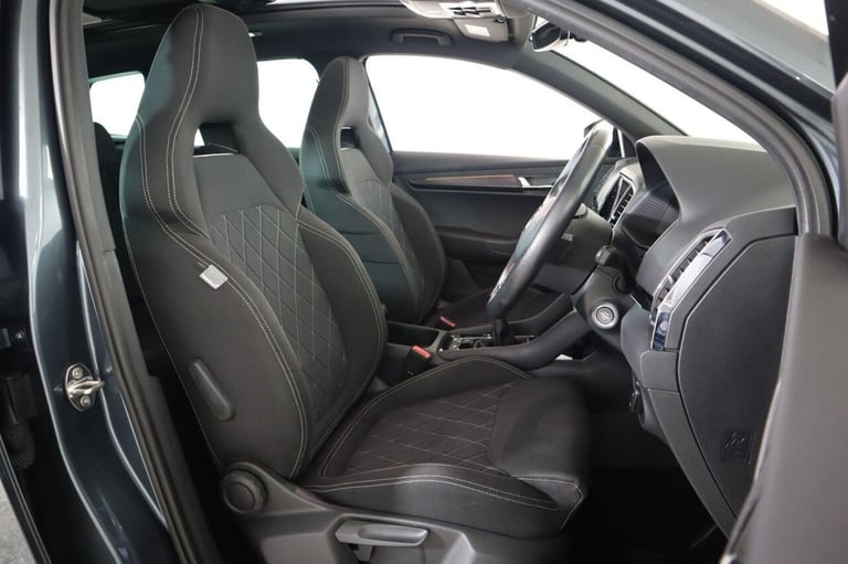 2019 Skoda Karoq 2.0 TDI Sport Line 4x4 5dr ESTATE DIESEL Manual