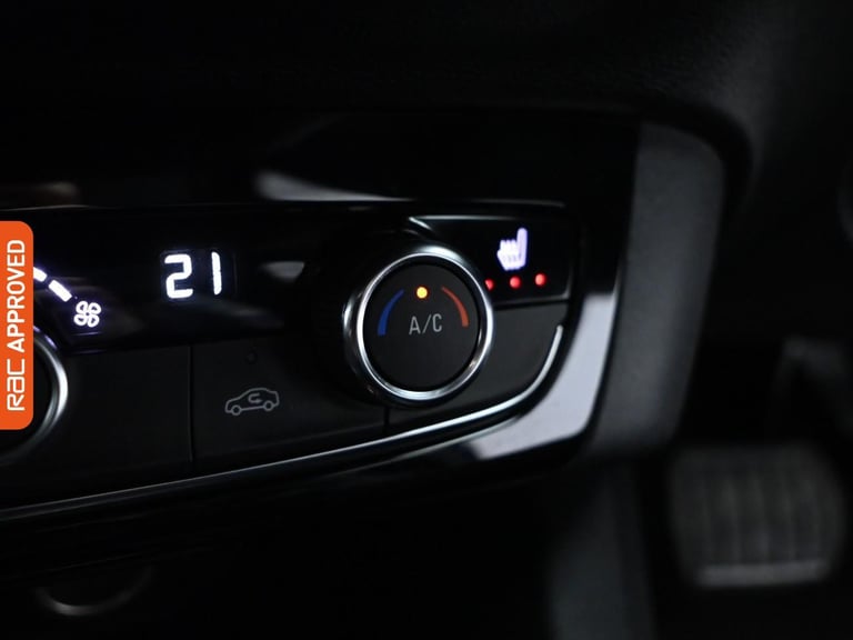2022 Vauxhall Corsa 50kWh Elite Premium Hatchback 5dr Electric Auto (136 ps) Hatchback ELECTRIC A...