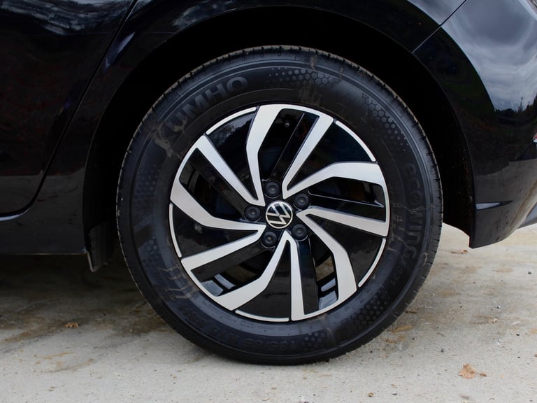 Volkswagen, POLO, Hatchback, 2024, Semi-Auto, 999 (cc), 5 doors