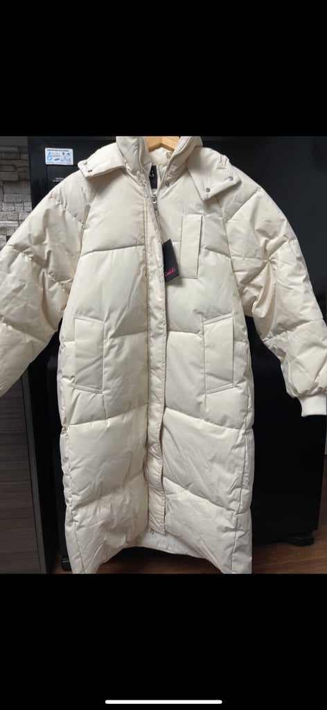 Woman coats 🧥 