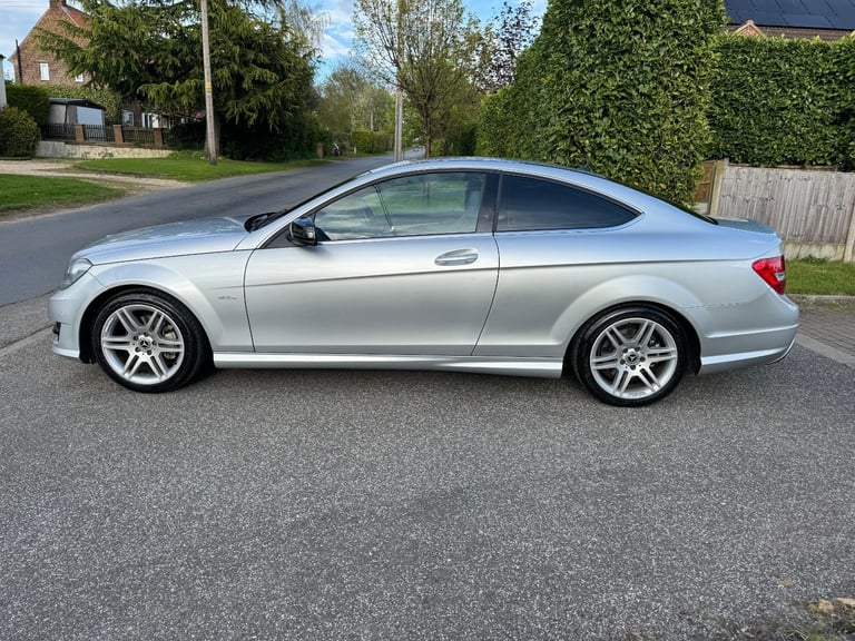 2011 (61) MERCEDES-BENZ C180 AMG SPORT AUTO PETROL LONG MOT JUST SERVICED LOVELY