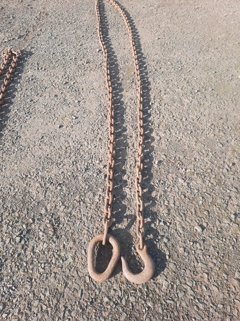 Heavy duty chain