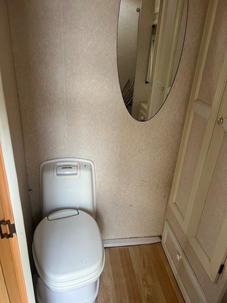 5 berth Bailey Ranger with awning. Can deliver.