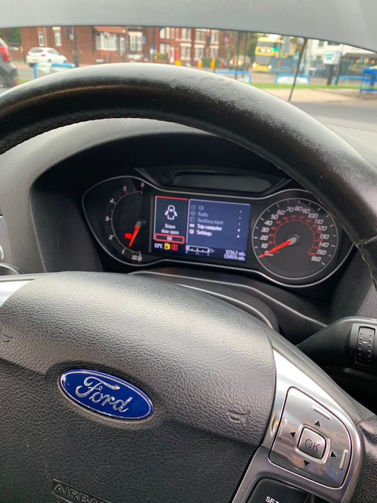 Ford, MONDEO, Hatchback, 2012, Manual, 1997 (cc), 5 doors