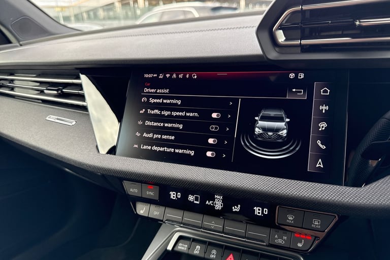 2025 Audi A3 Black Edition 35 TFSI  150 PS 6-speed Saloon PETROL Manual