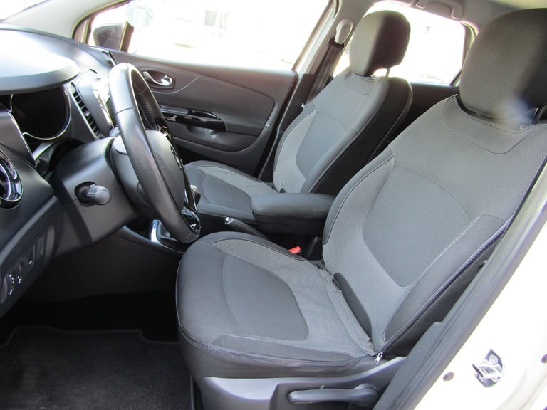 LEFT HAND DRIVE 2014 RENAULT CAPTUR 0.9 TCe ENERGY DYNAMIC MEDINAV 5DR PETROL