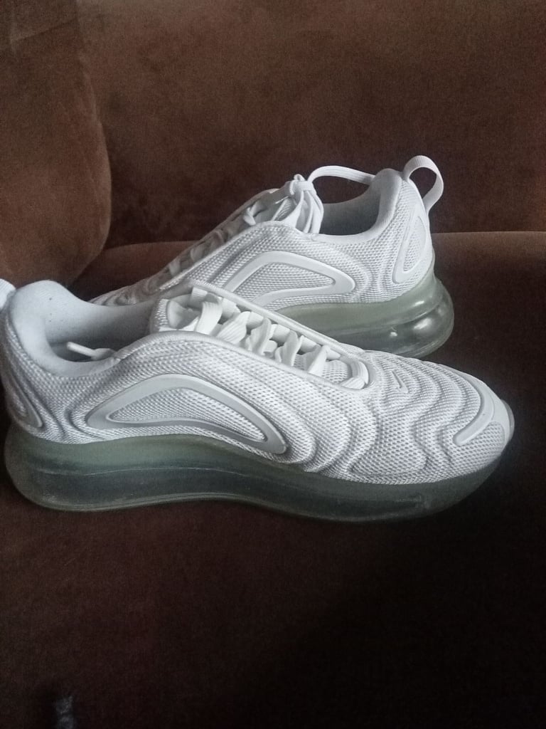 Nike air 720. size 4